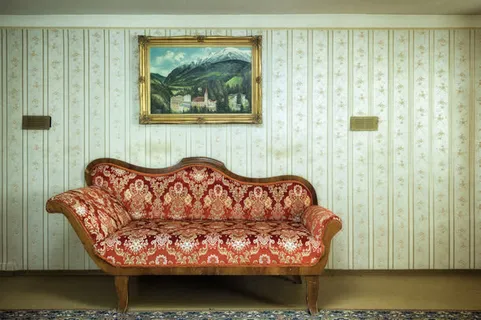 高档沙发墙面壁画室内场景免抠