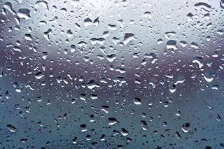 玻璃上的透明水珠免抠