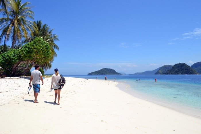 夏天的沙滩海边高清