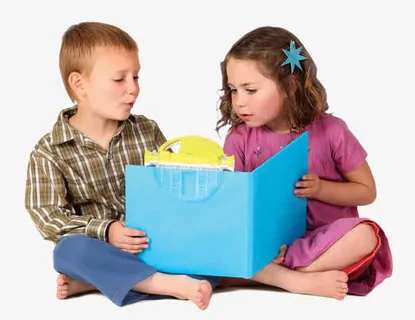 一起看书的小朋友免抠