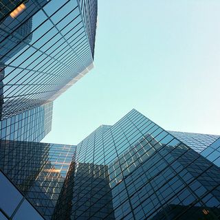 现代感高楼背景高清