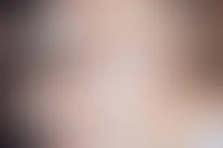 黑棕色渐变模糊海报免抠