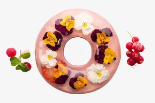 鲜花布丁甜甜圈免抠
