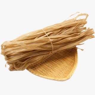 农家自制地瓜粉条特写免抠