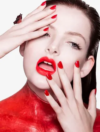 红色口红色指甲油免抠