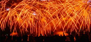 红色烟花节日海报背景高清