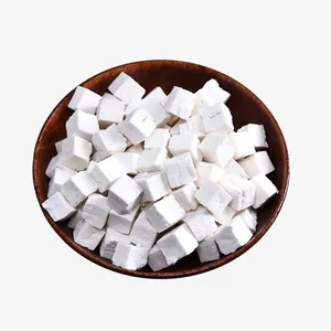 一碟加工后的茯苓设计免抠