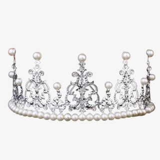 珍珠白色皇冠免抠