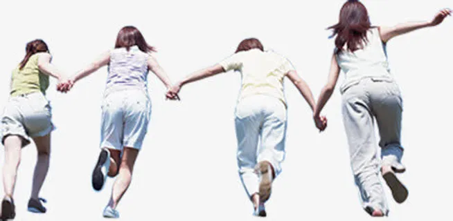 男女学生一起向前迈进背影免抠