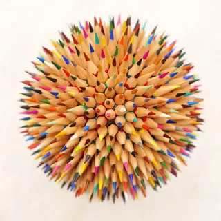 动感五彩铅笔免抠