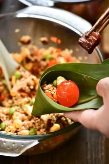 端午节包肉粽子高清