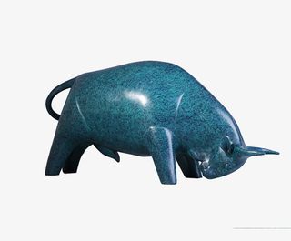 蓝色铜牛摆件免抠