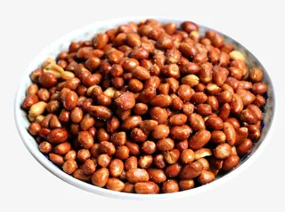 一大盘儿油炸椒盐花生免抠