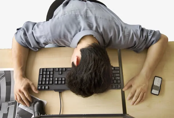 加班疲倦不堪免抠