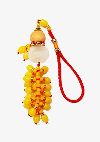 琥珀挂饰艺术品图片免抠