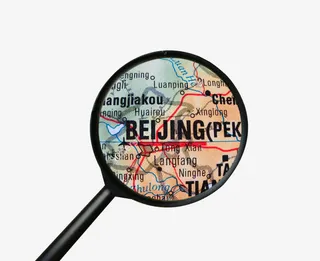 放大镜下的北京地图免抠