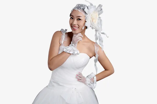 穿婚纱拍照的女人免抠