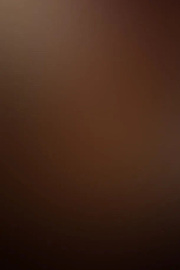 棕色模糊渐变海报免抠