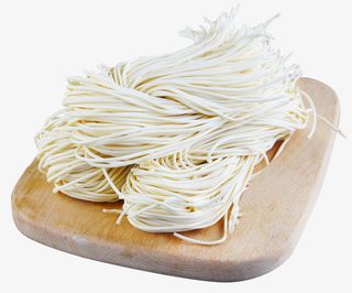 手工鲜细面条免抠