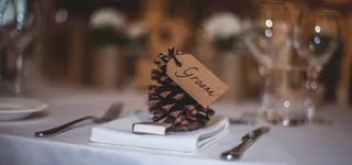 简约文艺餐桌背景高清