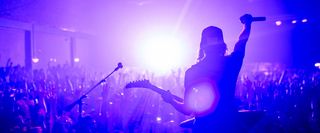 狂欢背景图高清