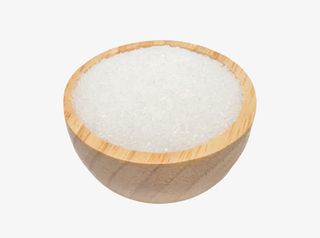 棕色容器装满白砂糖的木制碗实物免抠