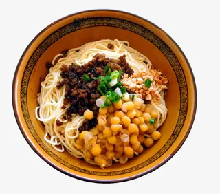 碗豆杂酱面免抠