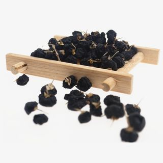 卡通手绘黑色枸杞免抠