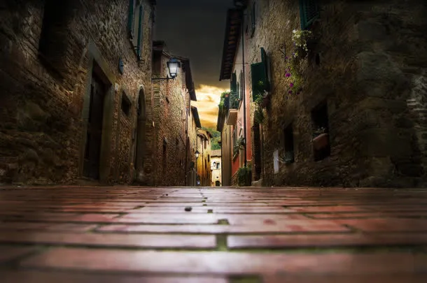 西方国家小巷景深效果背景素材