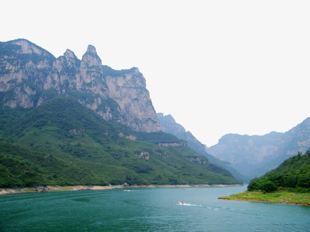 云台山青山碧水免抠