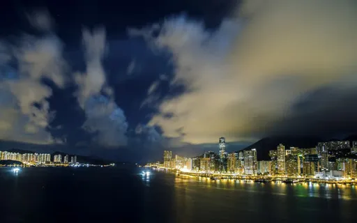 时光流动浪漫灯光城市免抠