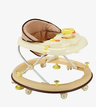 简洁高雅娃娃学步车免抠