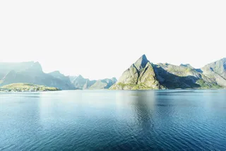 安静的湖面免抠