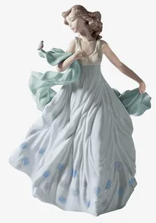 中世纪复古美少女雕塑免抠