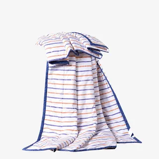 海军风条纹盖被实物素材免抠