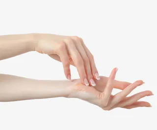 人物手部特写免扣素材免抠