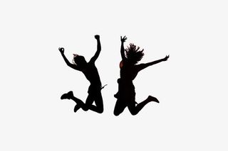 两个跳起来的人免抠
