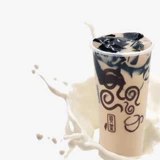 奶茶溅起仙草奶茶免抠