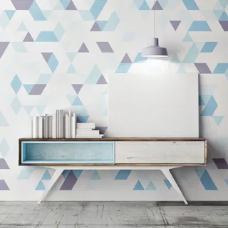 桌子上的书本和相框免抠