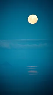 中期就H5背景高清