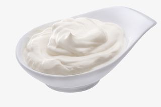 小碗里的酸奶实物图免抠