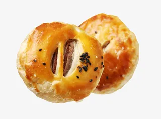 有黑芝麻的两个老婆饼实物免抠