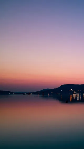 梦幻紫色渐变风景H5背景素材高清