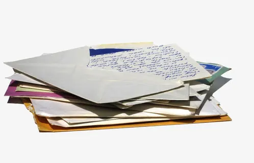 一些破旧的信封免抠