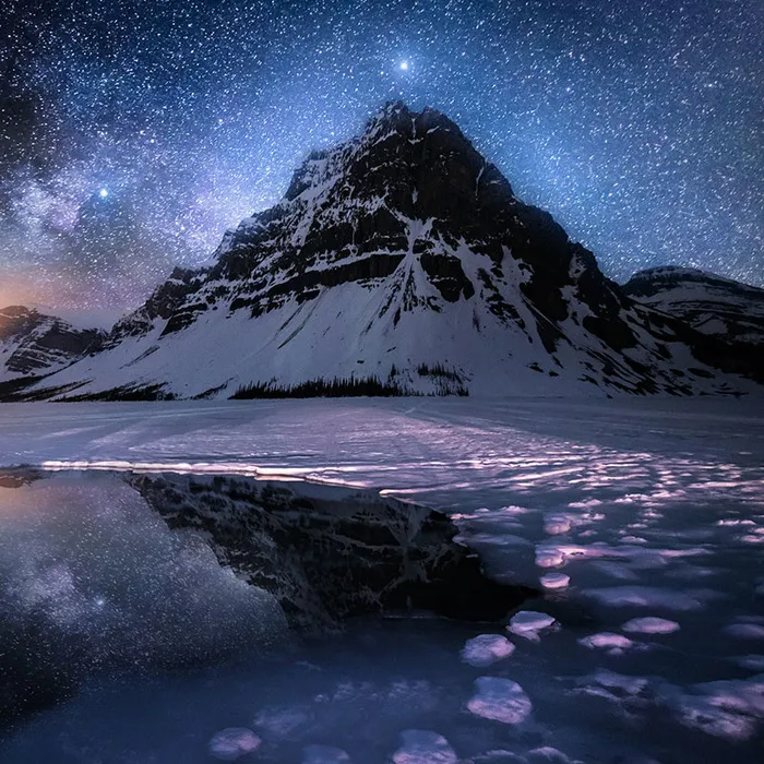 大气雪山星空主图背景素材高清