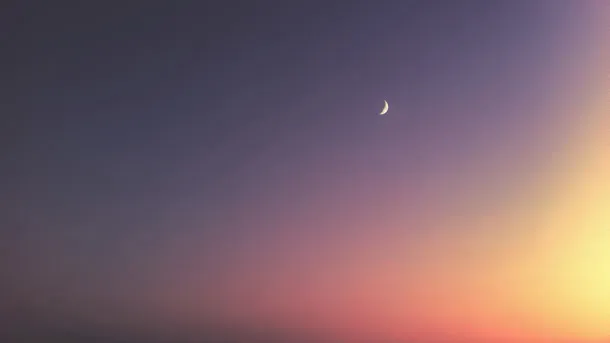 蓝天阳光月亮壁纸免抠