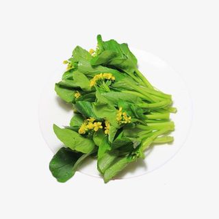 一盘子新鲜绿色安全开花菜心摄影免抠