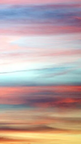 唯美彩色天空高清H5背景高清