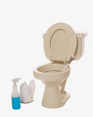 白色翻盖抽水马桶清理免抠