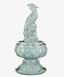 北宋汝窑莲花台凤凰香炉免抠